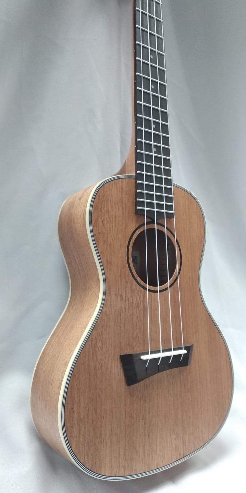 Ukelele Concierto Qf Mod Uk24 - Imagen 3